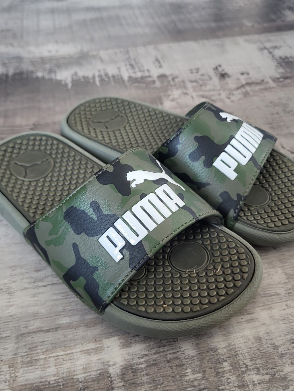 Puma Boys Strap Sandals Slides Camo Green Pool Size 1 Beach Slip On
